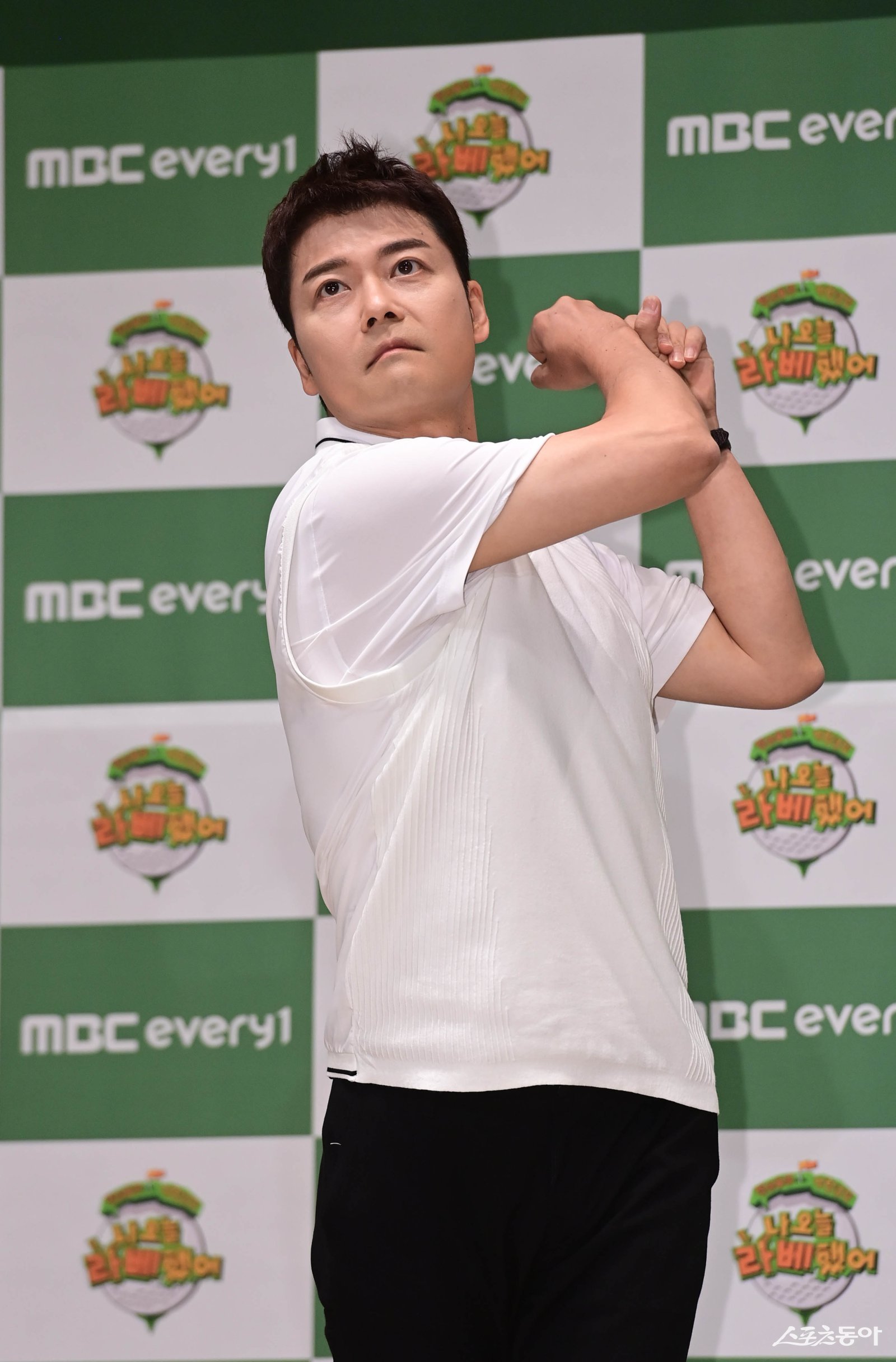 전현무 “시청자들 방송용 행동 다 안다”…‘즉흥 여행’ 논란 후 소신