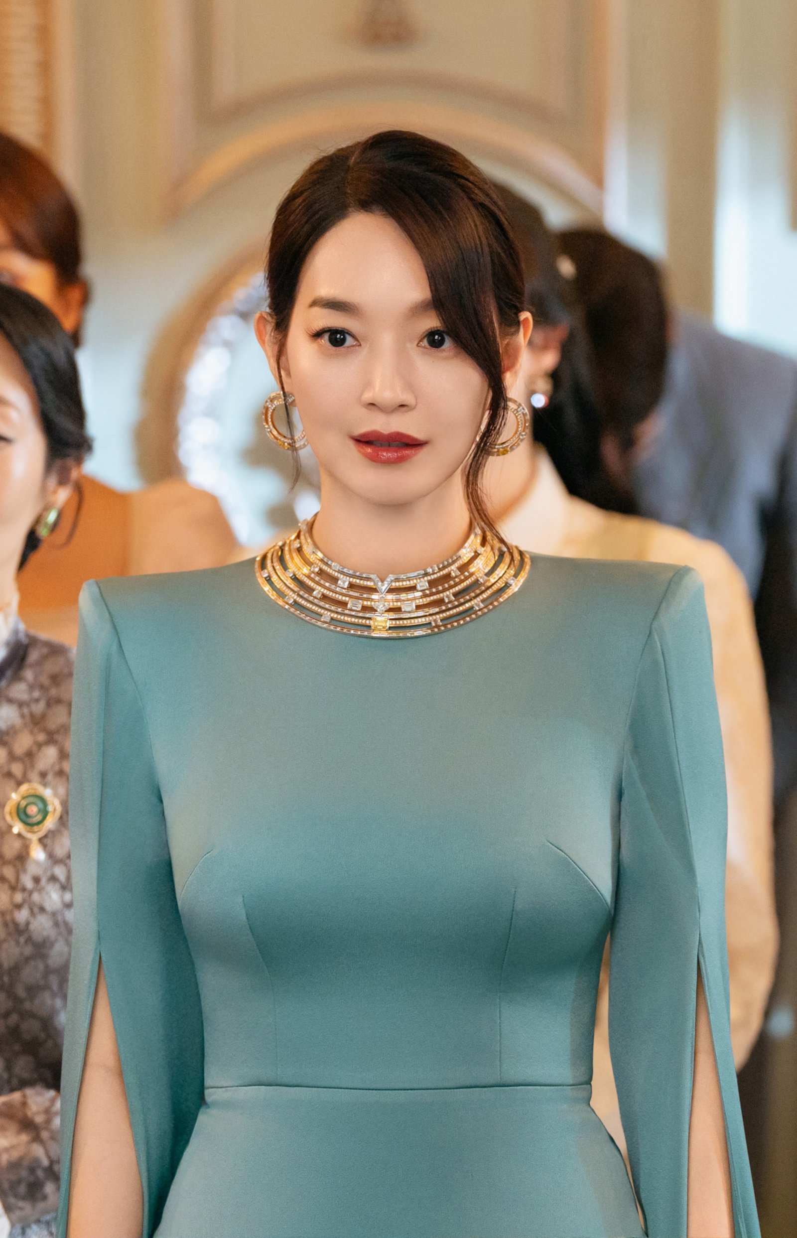신민아, 이혼 통보 받고 재혼 승인 요구…기품 넘치는 ‘재혼 황후’