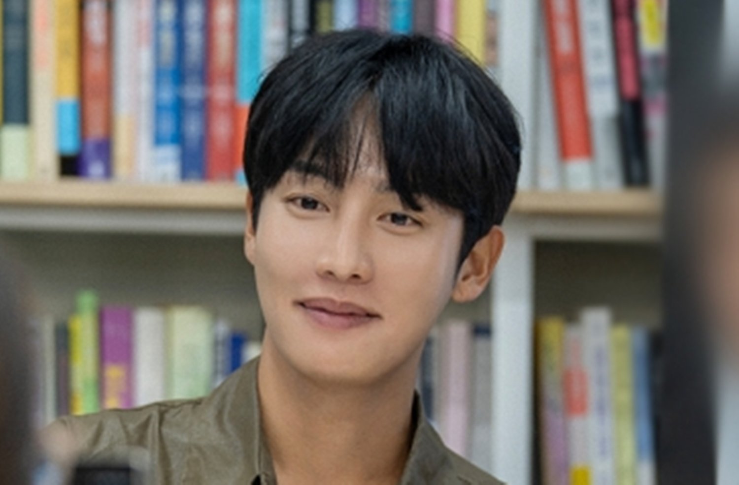 권화운, 기안84와 같이 뛰더니 터졌다…북토크까지 개최
