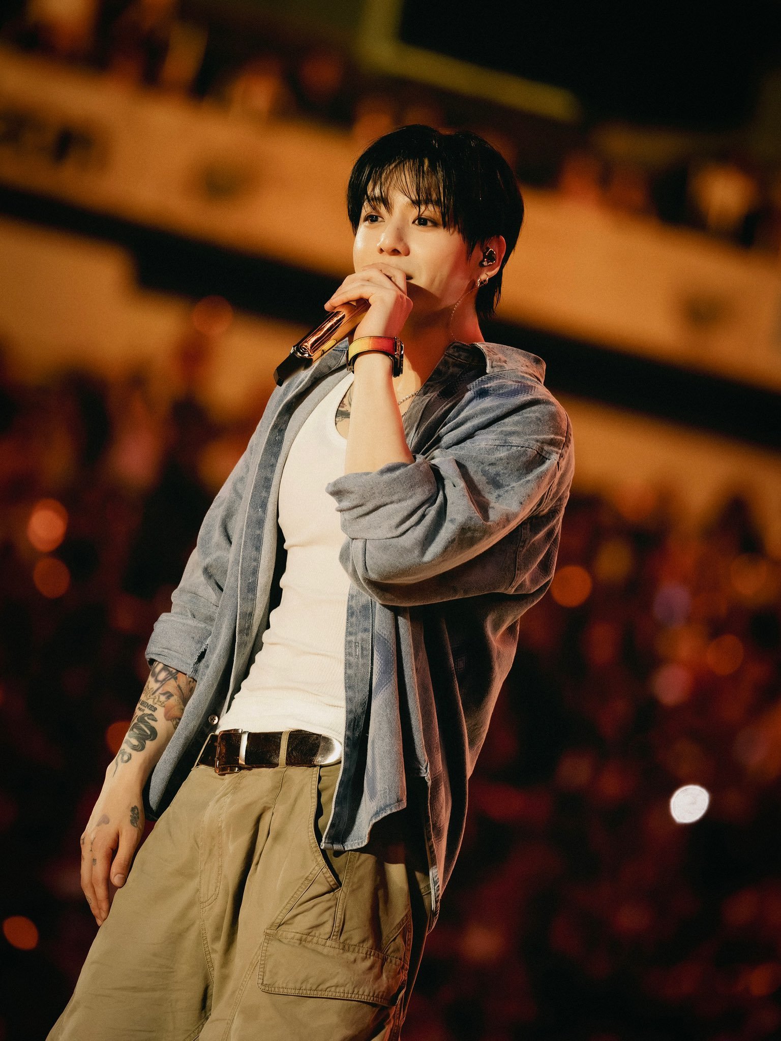 BTS 정국, 아시아 솔로 최초 153주 차트인…‘GOLDEN’ 또 신기록