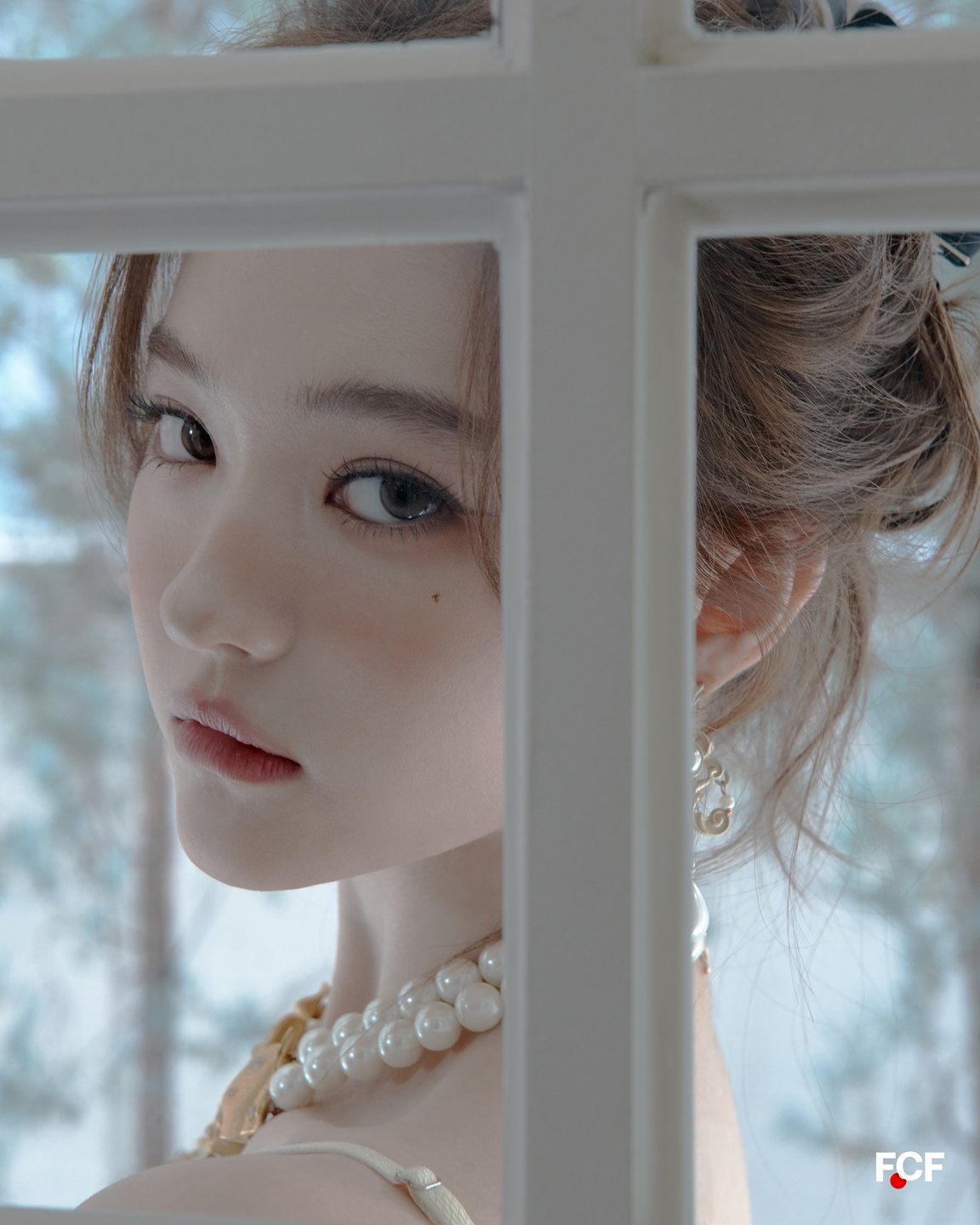 글로벌 브랜드 모델 경력직…미야오 엘라가 화보를 찢는 법