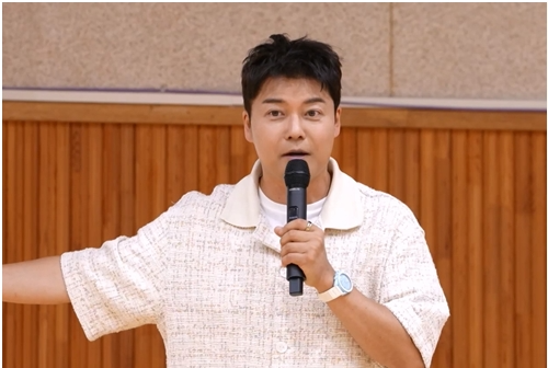 전현무, 1년 공부해 한국어교원 2급 취득…“외국인 가르치고파”